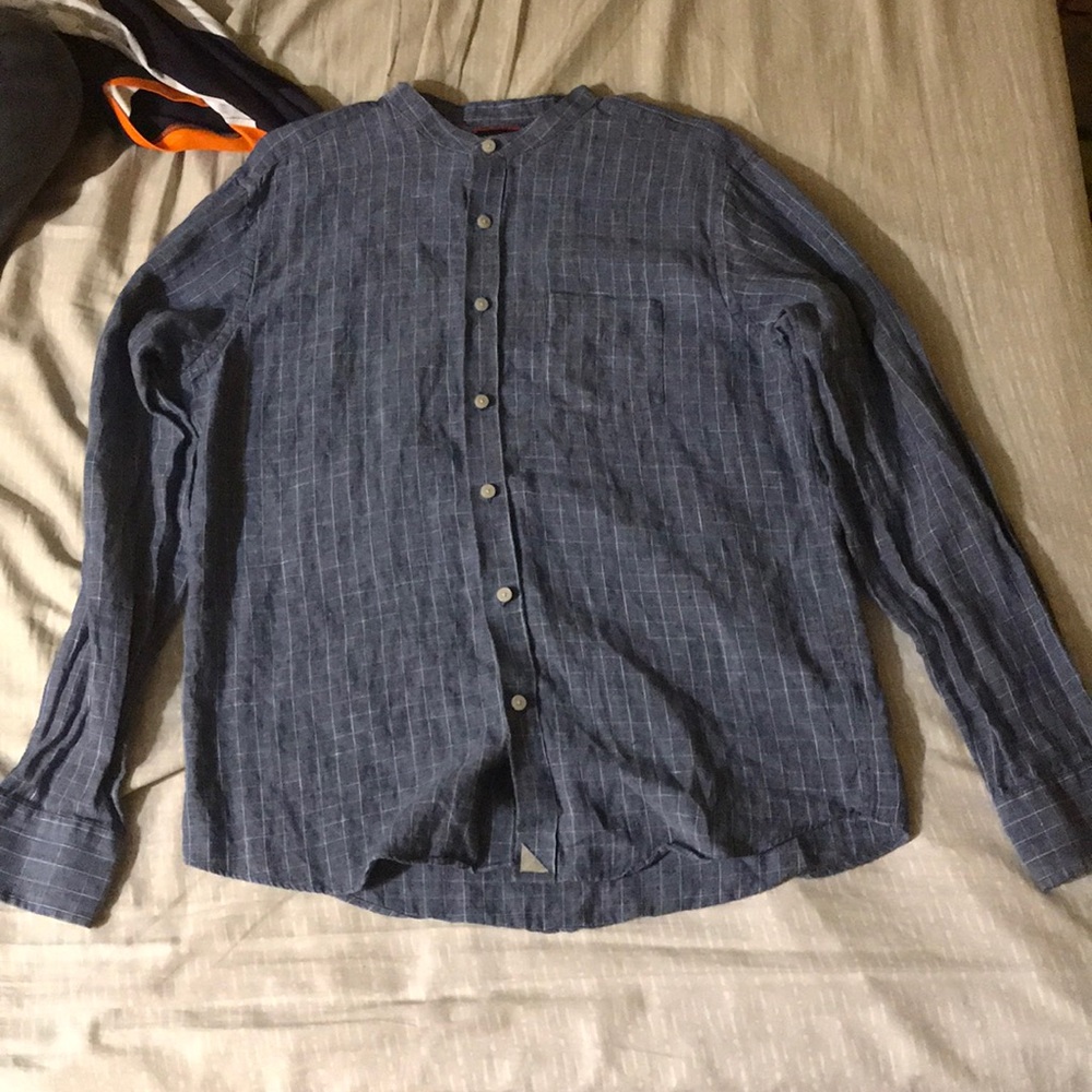 Untuckit button down